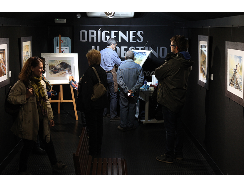 Demostraci�n del acuarelista Manuel Salcedo y exposici�n de su obra Or�genes y destino en el coche 3000, durante la Jornada de Puertas Abiertas 2019