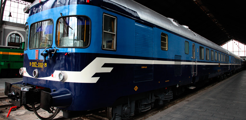 Automotor di�sel 597-010-8