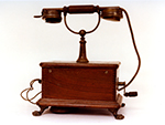 Tel�fono de sobremesa de llamada magn�tica (Soci�t� Industrialle  des T�l�phones, Par�s, ca. 1890) - Pieza IG: 00337
