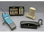 Sistema de radio-telefon�a 'Tren Tierra' -Antena, consola de mando, microtel�fono y radiotel�fono- (AEG, Alemania, d�cada de 1980) - Piezas IG: 08161/1, 08634, 8635 y 8644/3