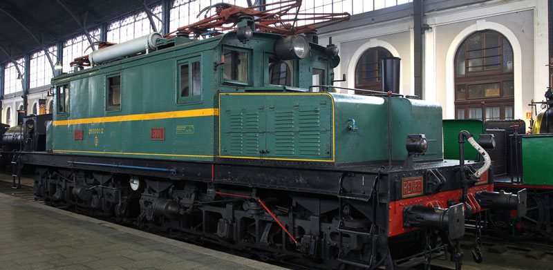 Locomotora el�ctrica 6101