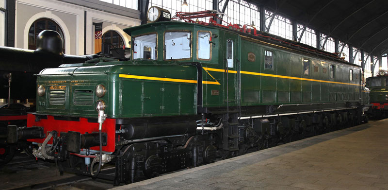 Locomotora el�ctrica 7507
