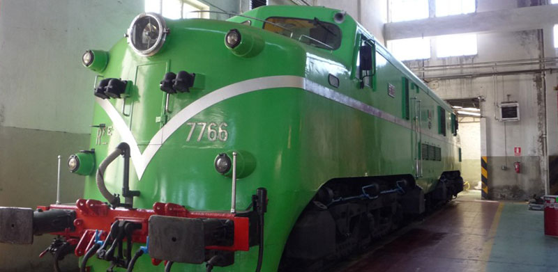 Locomotora el�ctrica 7766