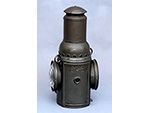 Farol lateral de cola de carburo (Aktiebolaget Gas Accumulator -AGA-, Suecia, ca. 1920-1930). Donaci�n: Amparo y M� Jes�s Moreno Hern�ndez - Pieza IG: 08052