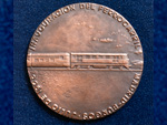 Medalla conmemorativa de la inauguraci�n del Ferrocarril Madrid-Burgos (Manolo Prieto, Madrid, 1968). Donaci�n: Sr. Urcola - Pieza IG: 00788