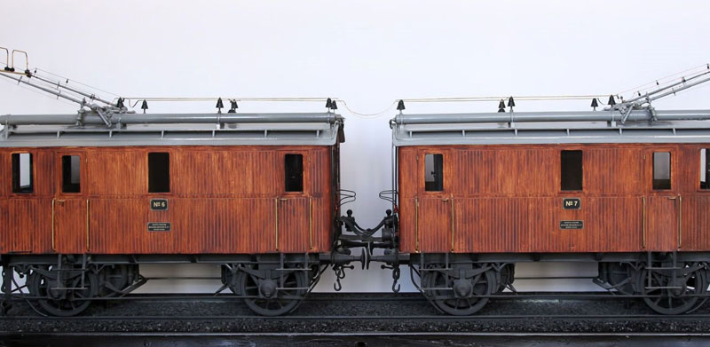 Modelo de doble locomotora el�ctrica trif�sica