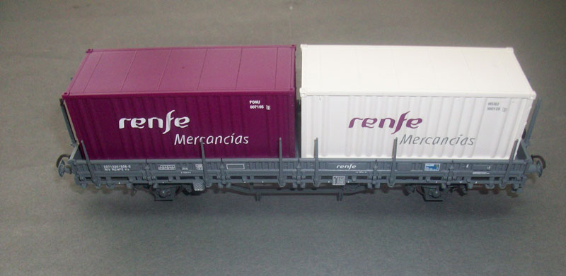 Modelo de vag�n plataforma tipo Ks con dos contenedores