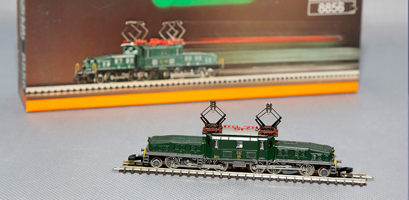 Modelo de locomotora el�ctrica