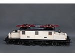 Modelo de locomotora el�ctrica 6101 en colores originales de la Compa��a del Norte (ca. d�cada 1950). Escala: 1:20. Medidas: 31 x 103 x 24 cm. - Pieza IG: 00366