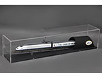 Modelo del AVE 100-003 de RENFE, l�nea de alta velocidad Madrid-Sevilla. (ca. 1992). Escala: H0. Medidas: 15 x 67,5 x 14 cm. Donaci�n: Julio �lvarez del Toro - Pieza IG: 05007