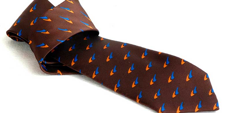 Corbata UN Grandes L�neas