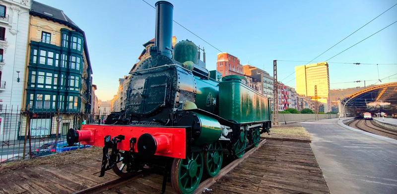 Locomotora de vapor 220T 'Izarra'