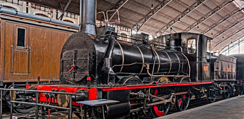 Locomotora de vapor 030-2107 �El Alag�n�. Rodaje tipo Six-Wheel-Switcher (Soci�t� Autrichienne, Francia, 1863)